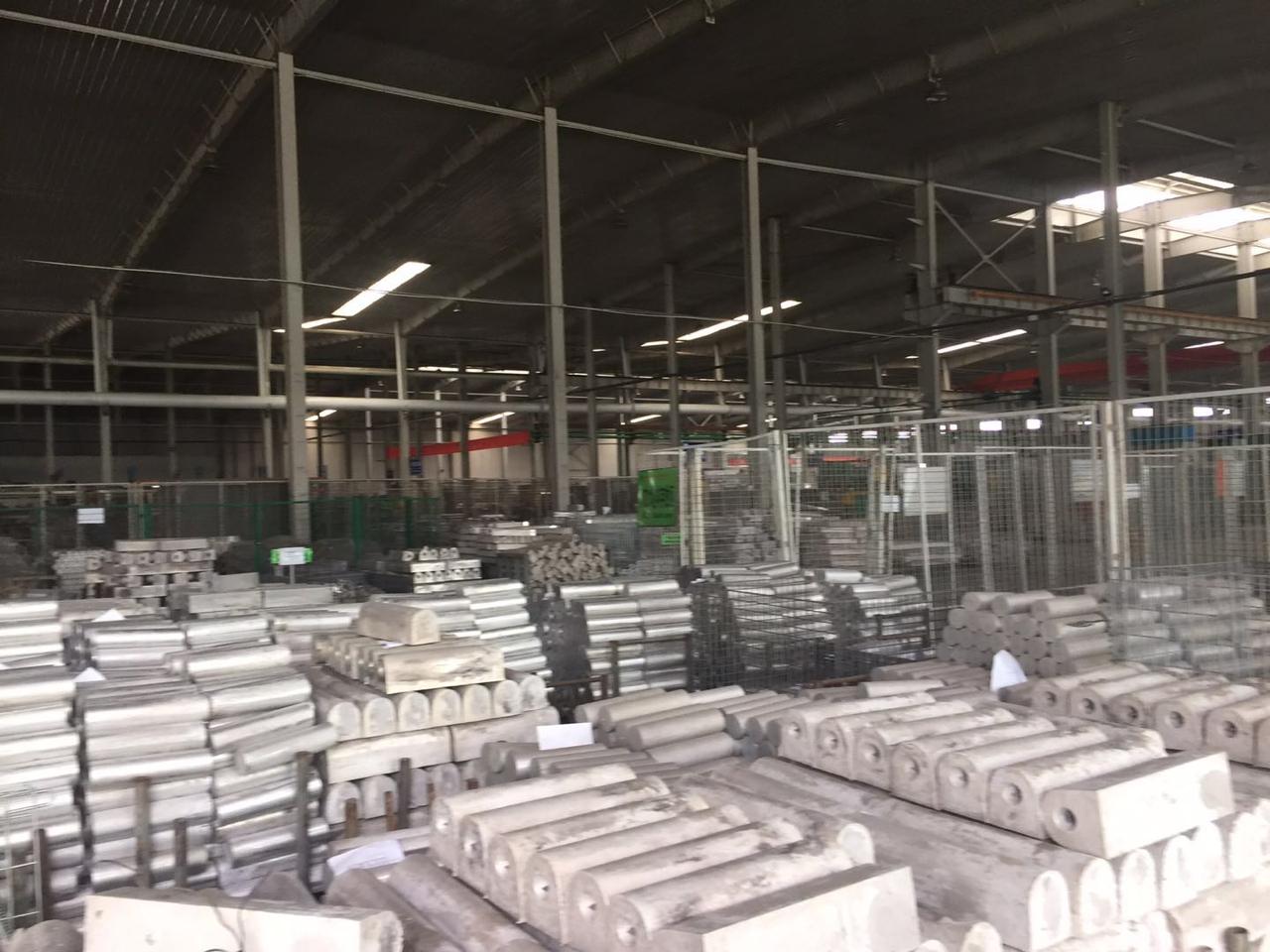 Pabrik Aluminium Di Km 12 / Home Pt Starmas Inti Aluminium Industry / Namun, kamu masih bisa mesin rnr 1.3l dan 1.5l yang dihasilkan di pabrik ini akan memiliki tingkat kandungan lokal hingga 80 persen, dan melibatkan 12 pemasok lokal baru di tingkat.